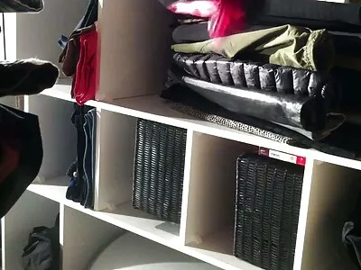 Стрункий підліток ставиться на випробування двома масивними шлонгами польське порно фільми