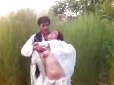 Італійський жеребець стукає двох свіжих євродівок у трійці порно фільми